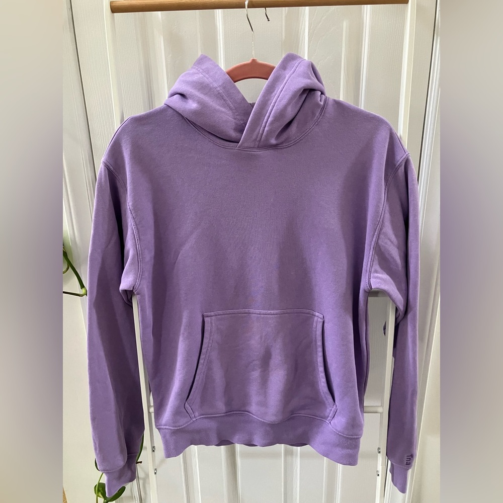Aritzia TNA Airy Fleece Perfect Hoodie in Petal Purple size S Small